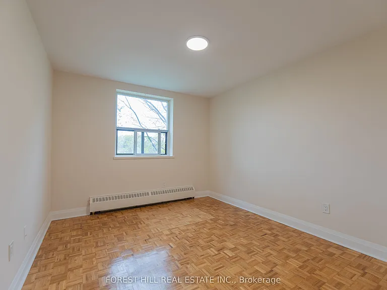 32 Clayland Dr #301 — Photo 9
