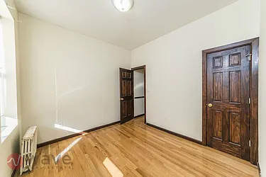 Rented by Wave Real Estate Group