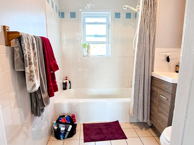 11 Houghton St #3 — Photo 5