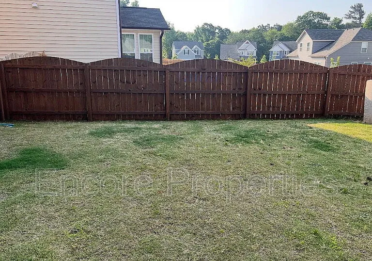 1617 Maddox Park Dr — Photo 8