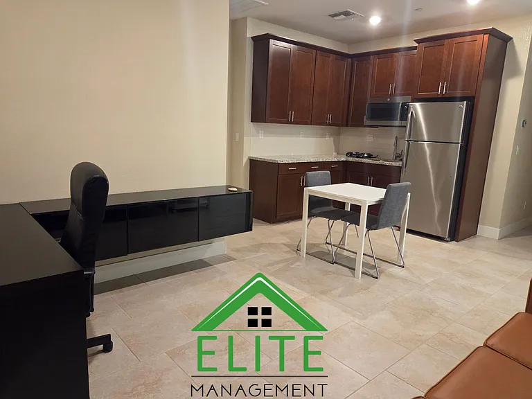 9960 Lorae Way — Photo 5
