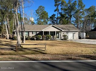 1 Hewlett Rd, Beaufort, SC 29907