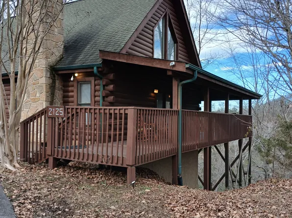 2125 Wingspan Dr, Sevierville, TN 37876