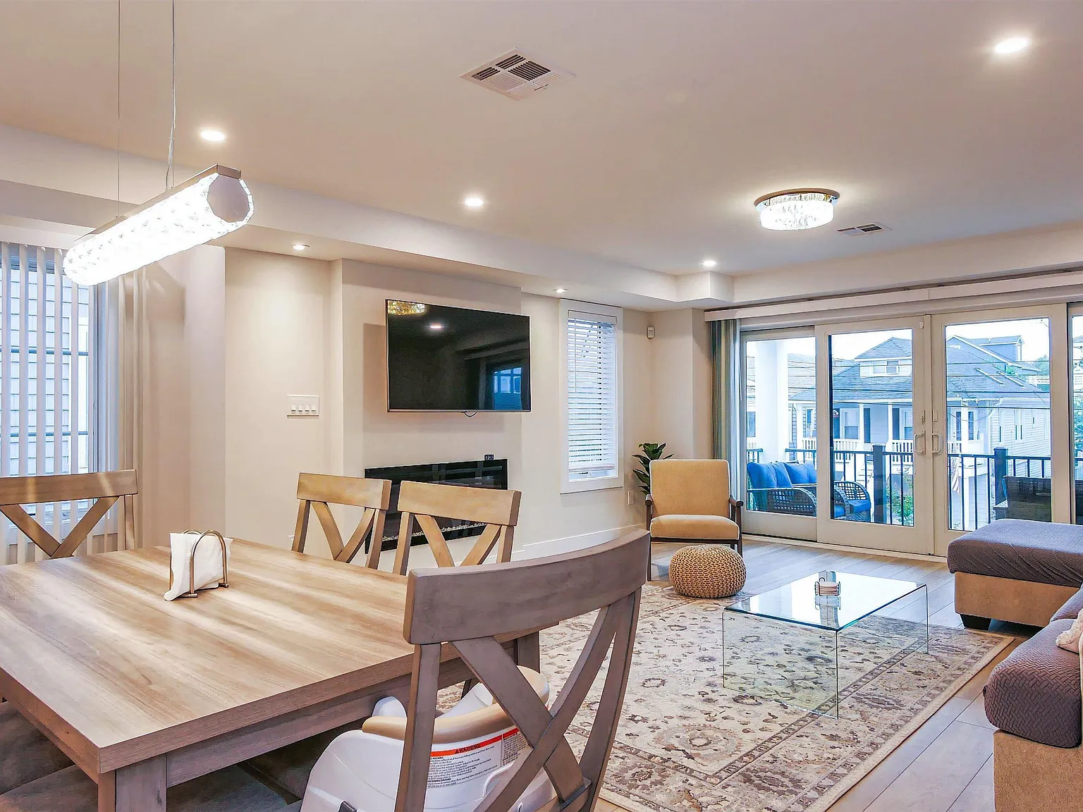 5 bed, 5.0 bath, $16,000 — Photo 1