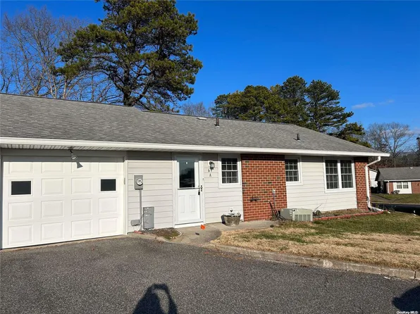 69 Enfield Court #A, Ridge, NY 11961
