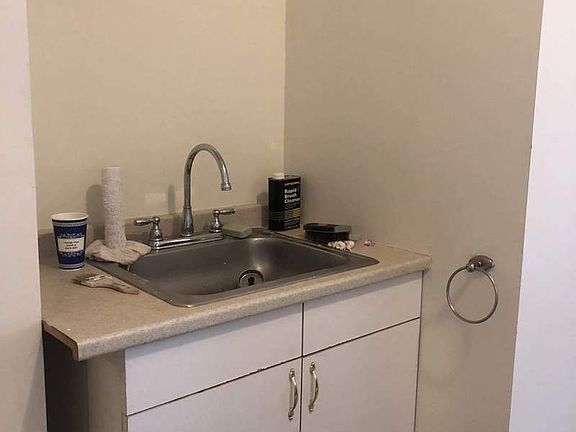 5th image of 348 E 62nd St APT 15