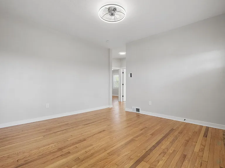 310 W Riverview Ave #1 — Photo 6