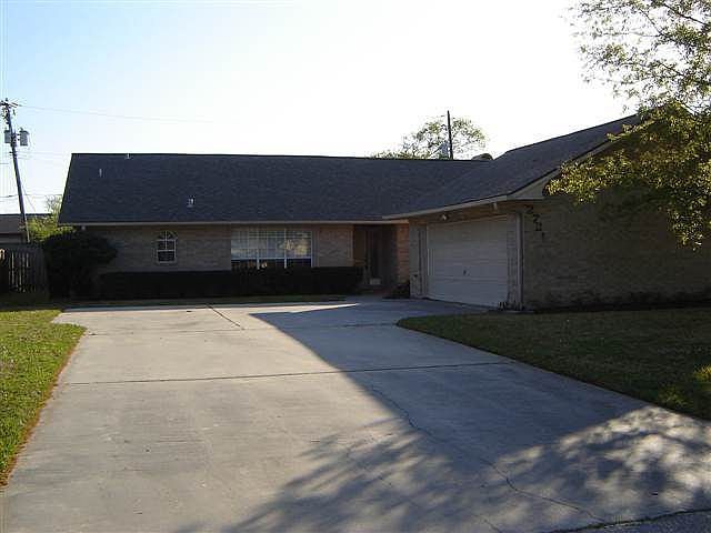 1st image of 2721 Bryan Ave
