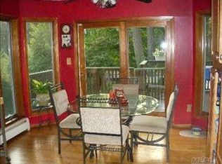 28 Fountain Rd, Rocky Point, NY 11778