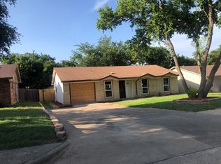 327 Linkmeadow Dr, Duncanville, TX 75137