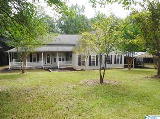 156 Treetop Ln, Ashville, AL 35953