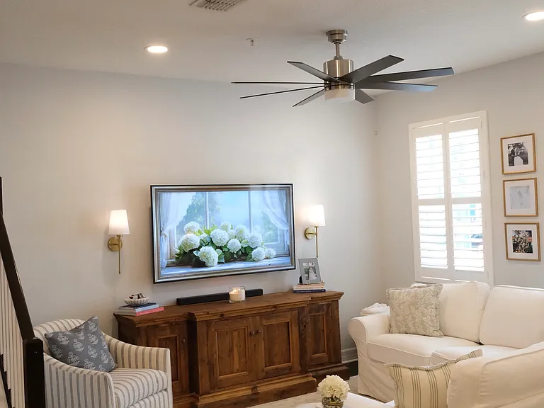 689 Oak Lake Ln — Photo 6