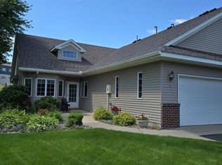 121 Bluebird Ln, Clearwater, MN 55320