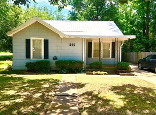 315 E 7th St, Cushing, OK 74023