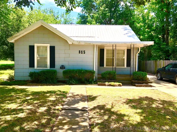 315 E 7th St, Cushing, OK 74023