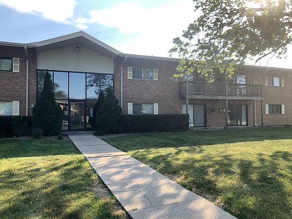 2nd image of 7422 Brookdale Dr #1-209