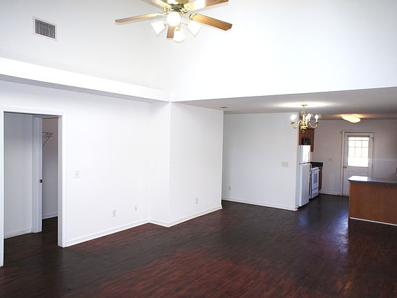 4th image of 1114 Phelissa Dr