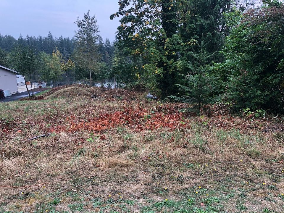 2nd image of 14724 Cedarwood Dr SE