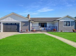 684 Bermuda Rd, West Babylon, NY 11704