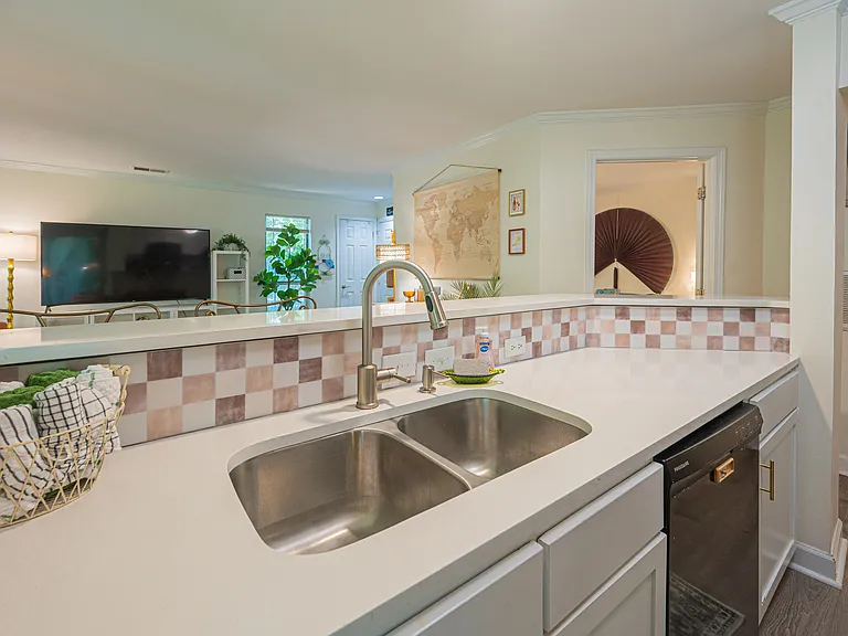 2500 Cranbrook Ln #10 — Photo 13