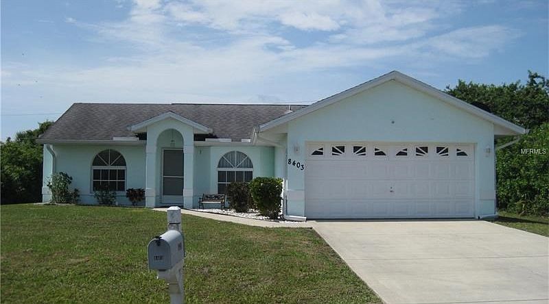 3 bedroom 2 bath  with City Water