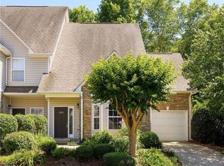 3820 Wayfarer Dr, Greensboro, NC 27410