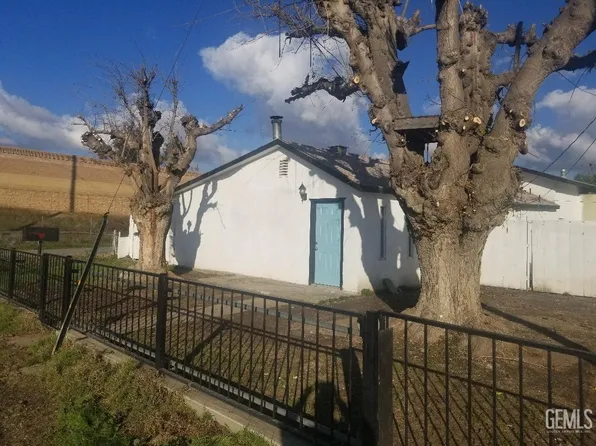 300 Berneta Ave, Bakersfield, CA 93304