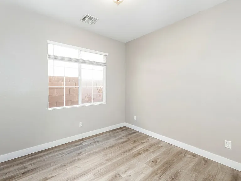 9881 Lime Tree St — Photo 13