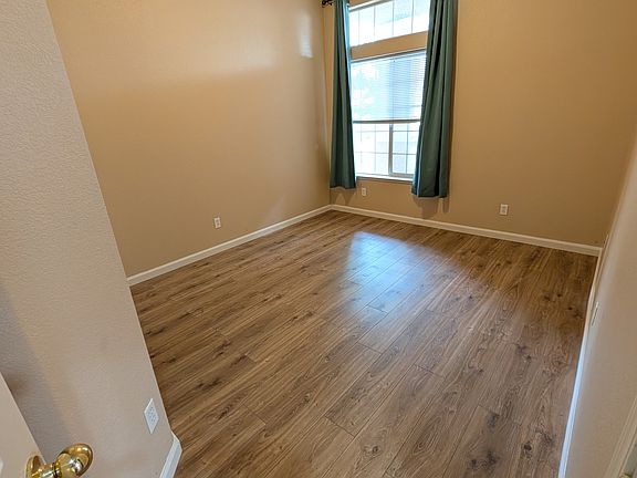 5th image of 1831 Arboleda Ct