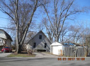 27923 W Lake Shore Dr, Spring Grove, IL 60081