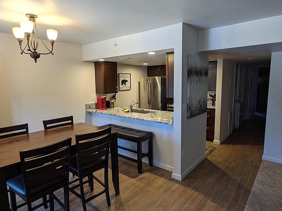 4th image of 754 Boulder Ct #5