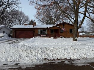 805 5th Ave, Dixon, IL 61021