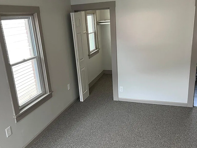926 Buffalo St — Photo 13