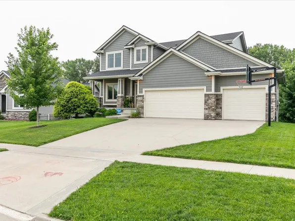 2416 NW Springbrooke Dr, Grimes, IA 50111