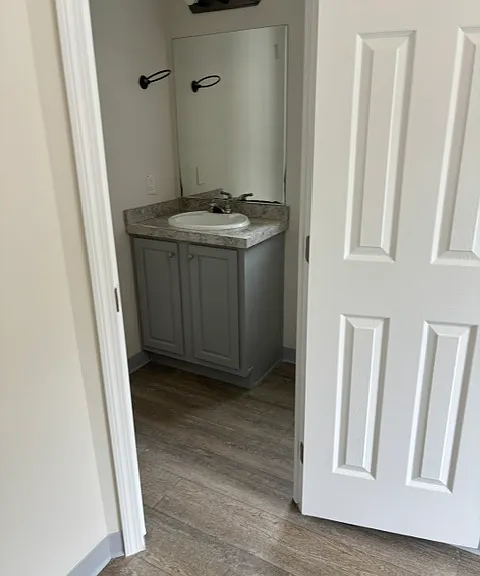 8 Cadillac Dr — Photo 6