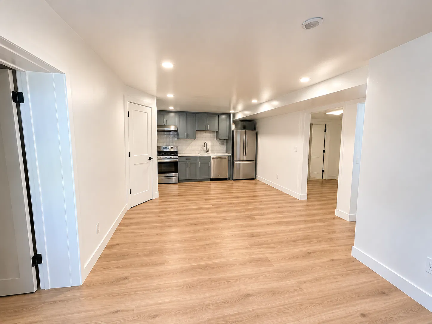 2 bed, $3,800 — Photo 3