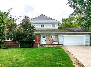 4333 Acacia Dr, South Euclid, OH