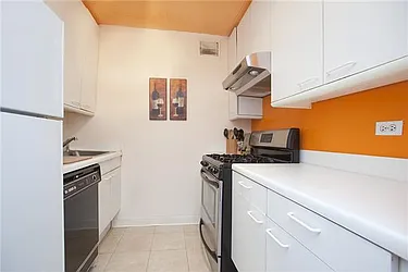 Sold by Space Marketing Shop