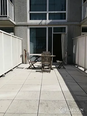 Rented by Kian Realty | media 3