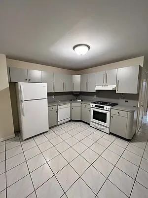 Rented by Daniel Gale Sotheby's International Realty | media 11