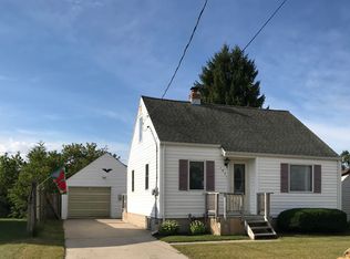 1031 34th St, Two Rivers, WI 54241