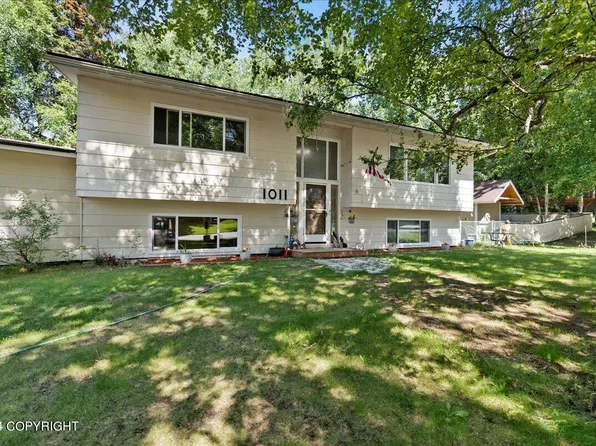 1011 Oceanview Dr, Anchorage, AK 99515