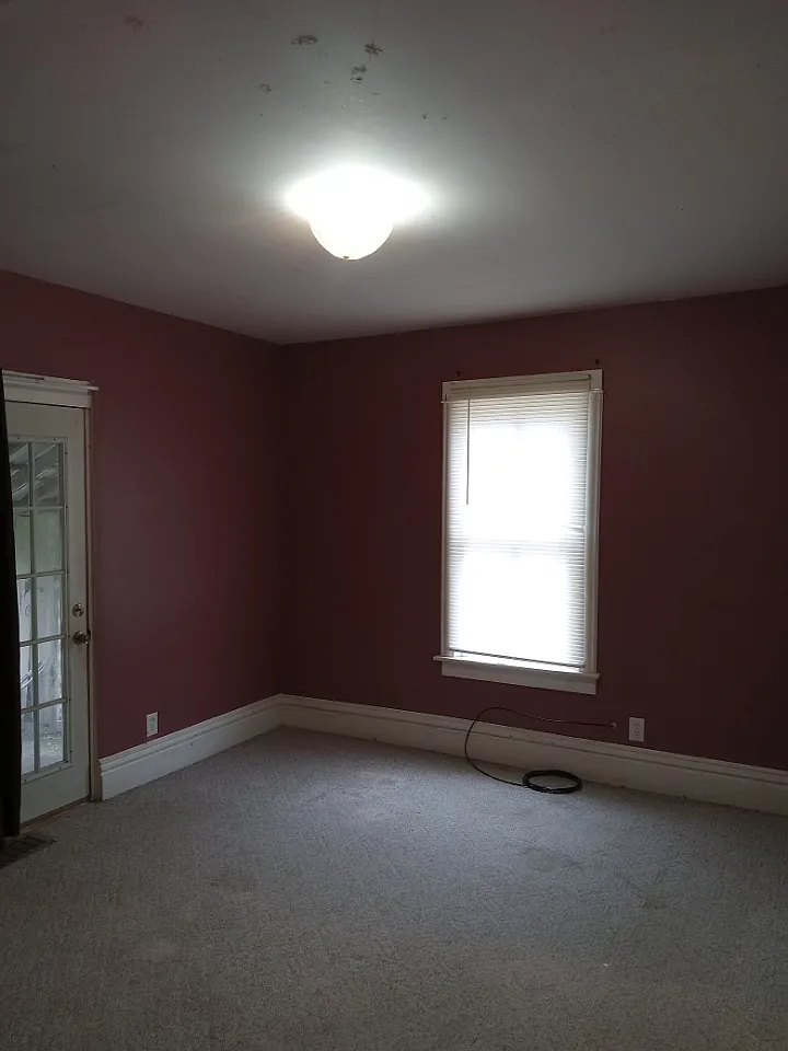205 S Locust Ave — Photo 2