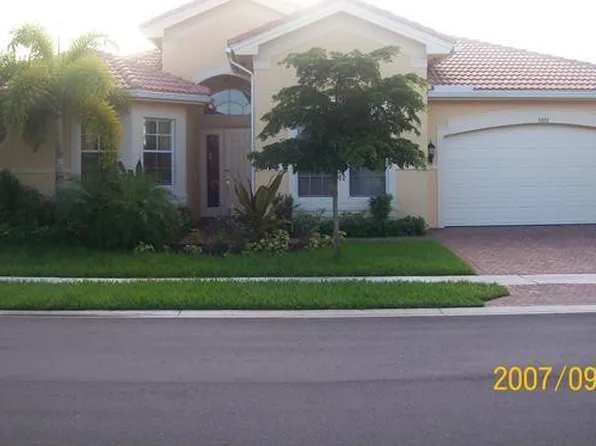 5091 SW 173rd Ave, Hollywood, FL 33029