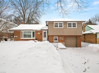 19 Perkell Pl, Kitchener, ON N2B1J3
