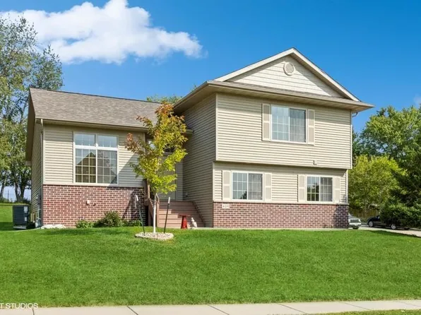 406 Thornbury Ave, Iowa City, IA 52245