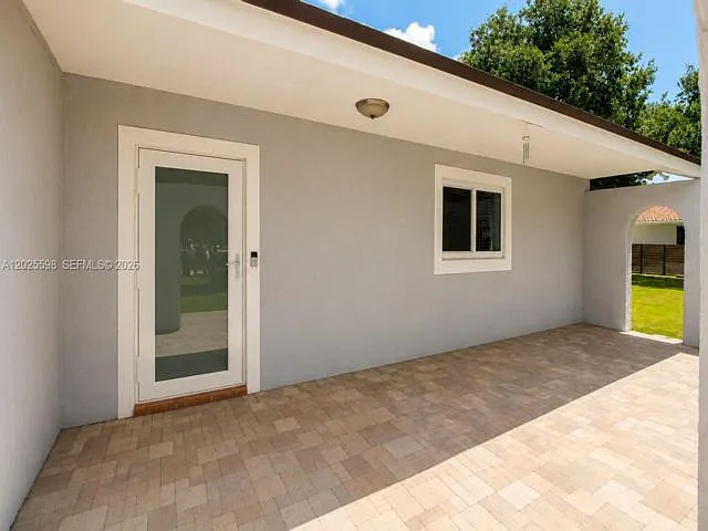 9421 SW 150th St — Photo 15