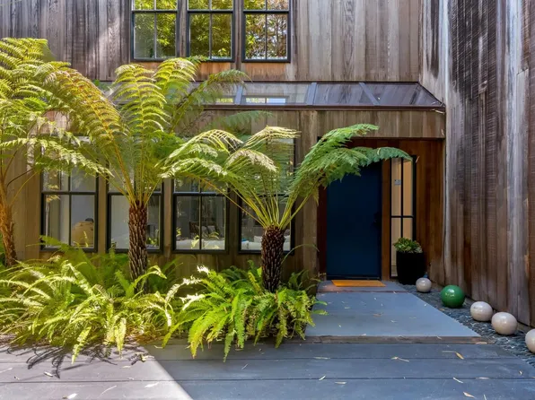 1628 Emerson St, Palo Alto, CA 94301