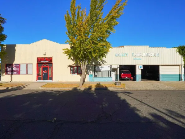 10th St, Modesto, CA 95354