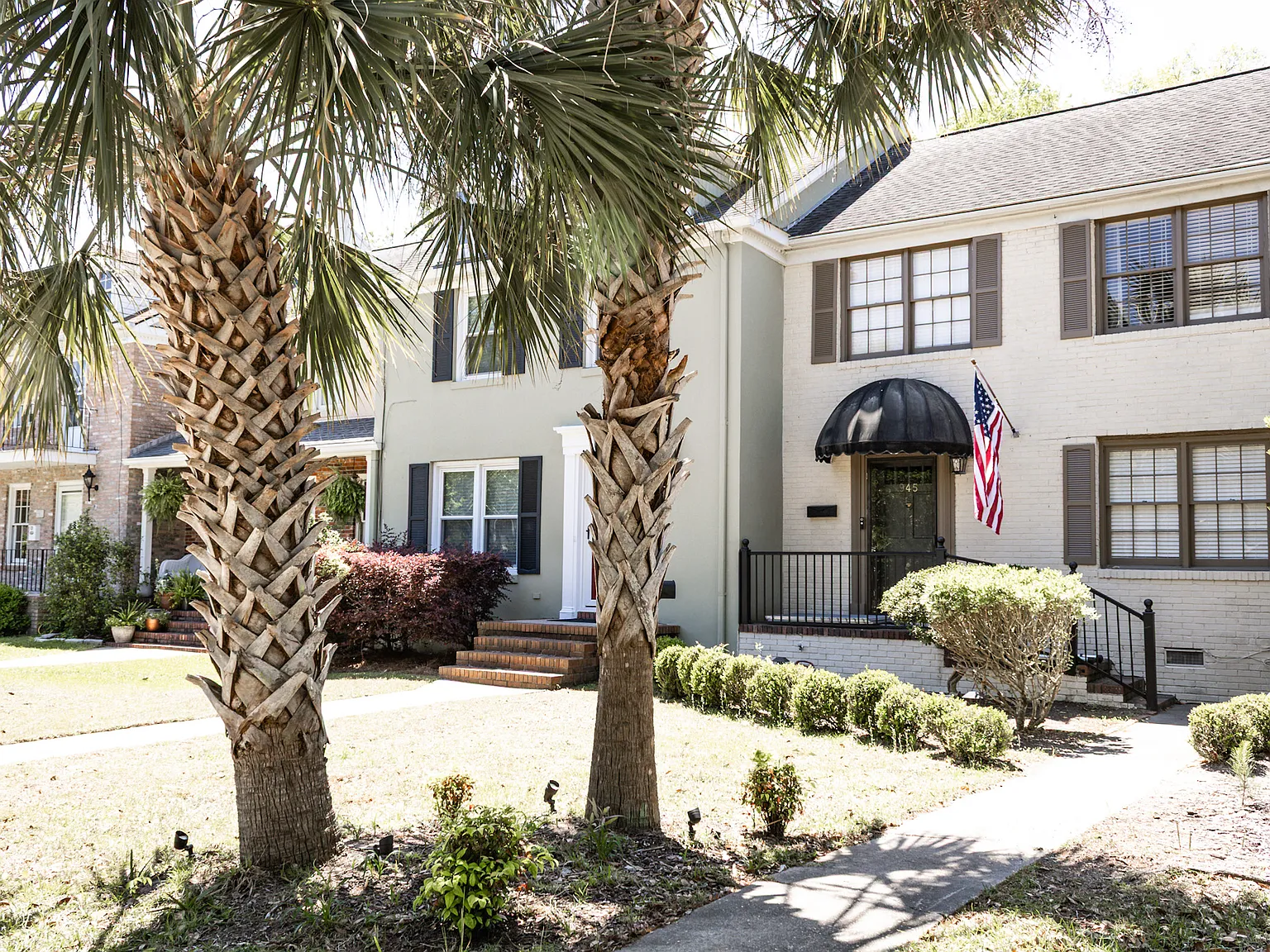 945 Cottingham Dr — Photo 1